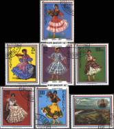 *Známky Paraguaj 1981 Ženské kostýmy, razítkovaná séria - Kliknutím na obrázok zatvorte -